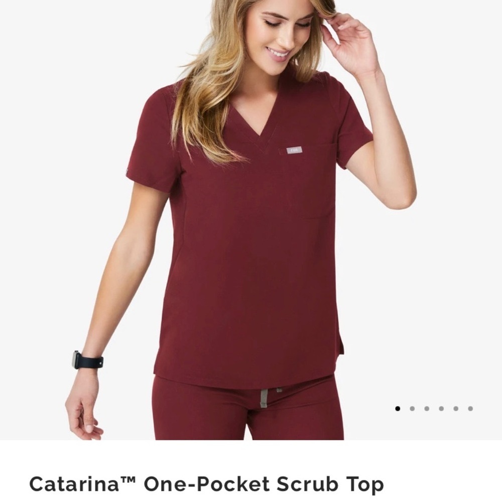 Figs maroon scrub set